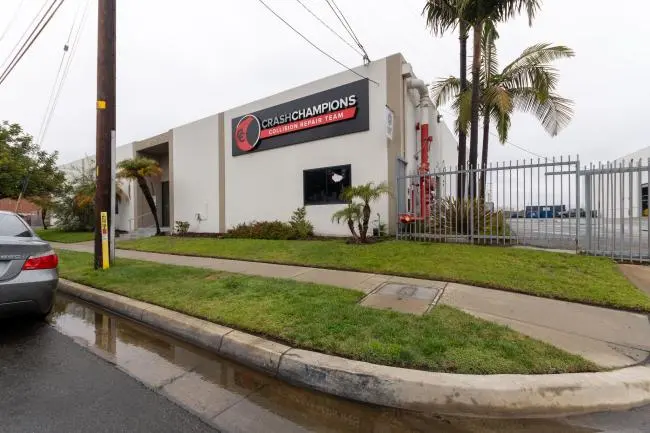 Exterior of Crash Champions Torrance Alaska Ave shop