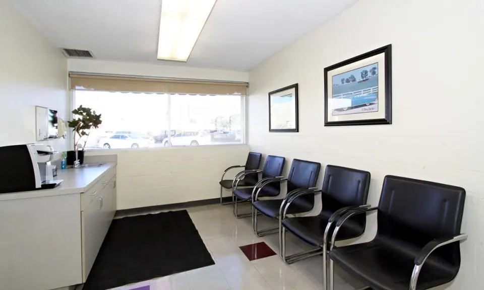 Customer waiting area at Seidner's West Covina